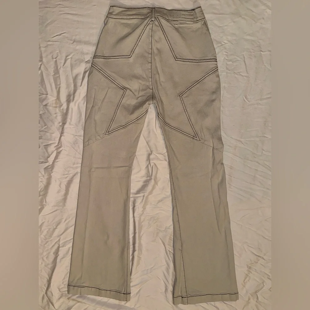 NWOT REVICE Venus Flare Jeans - Picture 6 of 10